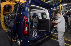 ep produccion del opel combo en la planta del grupo psa en vigo