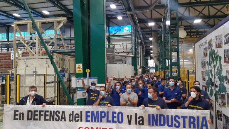Trabajadores de Airbus en protesta por el posible cierre de Puerto Real | SINDICATOS ep trabajadores de airbus en protesta por el posible cierre de puerto real
