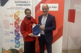 firma convenio de colaboracin cruz roja y up spain