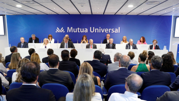 junta general mutua universal 