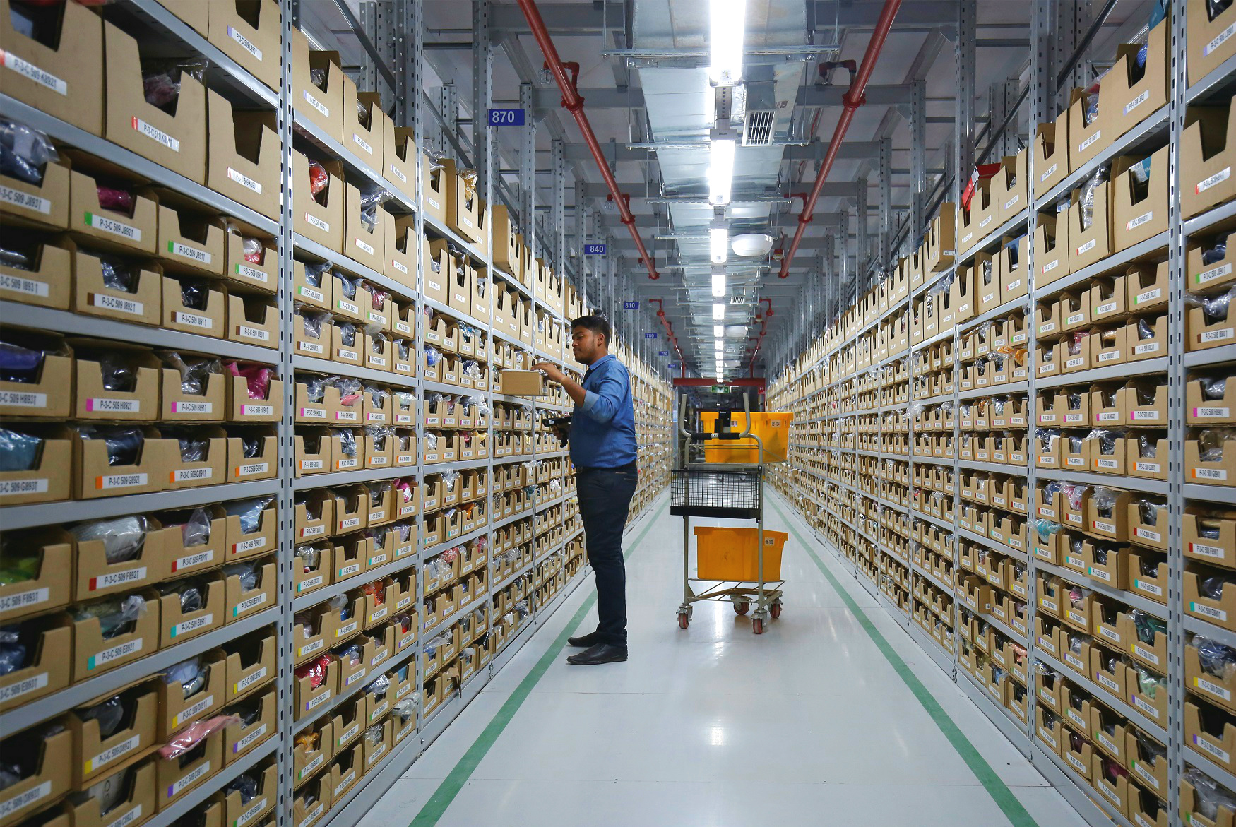 amazon-e-commerce amazon-e-commerce
