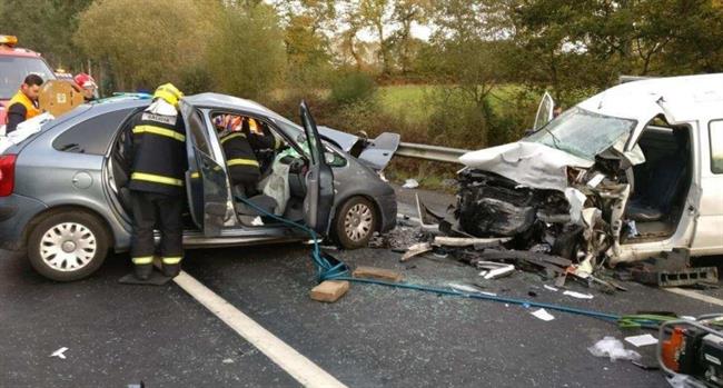 Accidente de tráfico en Cerceda (A Coruña). | BOMBEROS DE ORDES ep accidentetraficocerceda a coruna