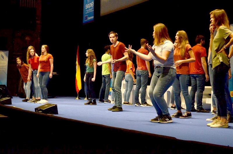 ep actuacion teatral en la jornada anual de difusion erasmus 2019 en el teatro real de madrid