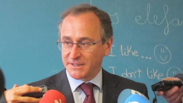 ep alfonso alonso visita elcolegio presentacionmaria
