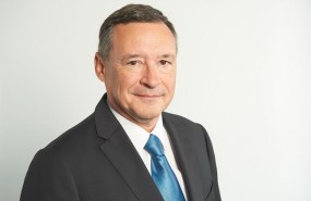 ep angel simon vicepresidente ejecutivosuez