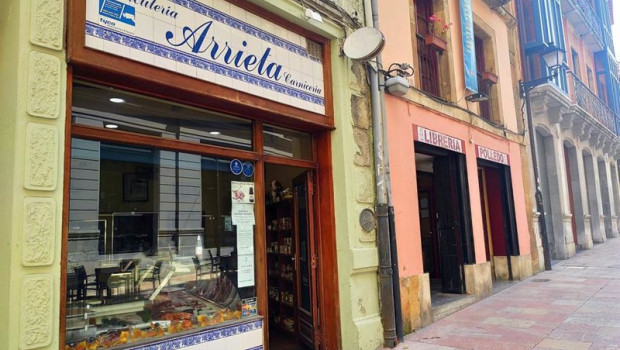 ep archivo   establecimientos de pequeno comercio en asturias