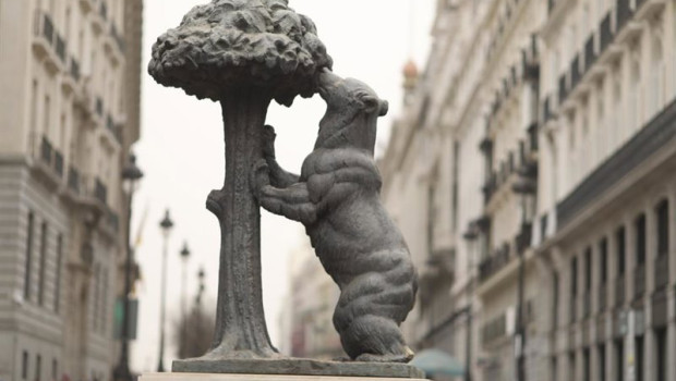 ep archivo   estatua del oso y el madrono de la puerta del sol a 15 de marzo de 2022