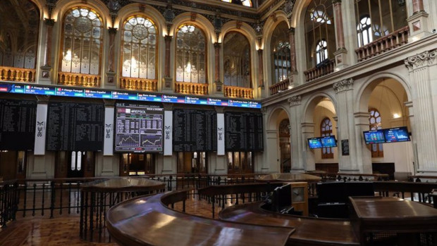 ep archivo   interior del palacio de la bolsa el dia en el que ha comenzado la sesion de este