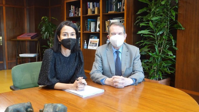 ep archivo   la secretaria de estado de transporte isabel pardo de vera y el alcalde de vigo abel