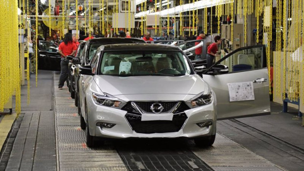 ep archivo   produccion del nissan maxima en la planta de smyrna estados unidos