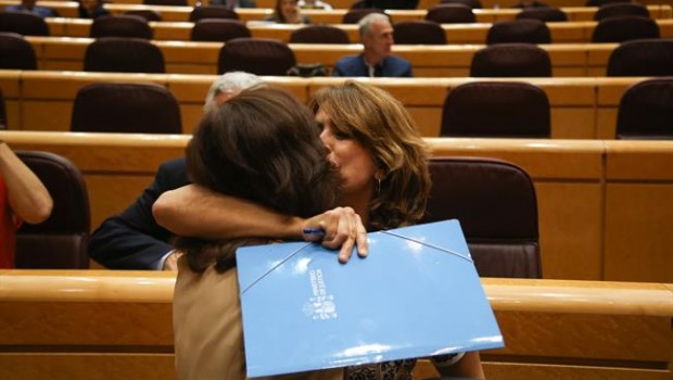 ep dolores delgado abrazacarmen calvosenado