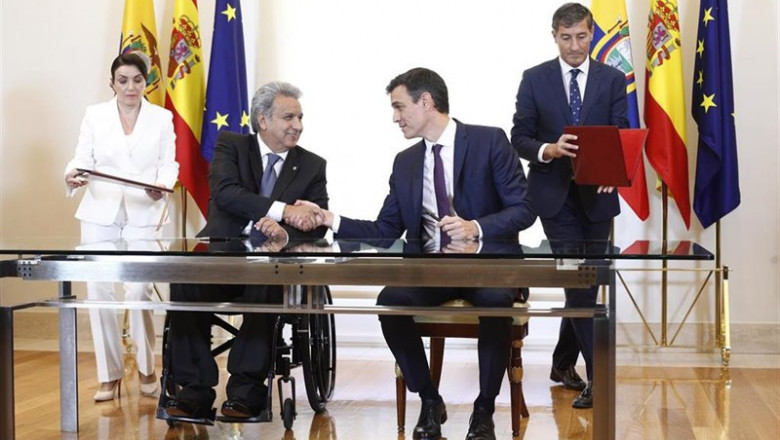 ep el presidente de ecuador lenin moreno con el presidente del gobierno pedro sanchez durante su
