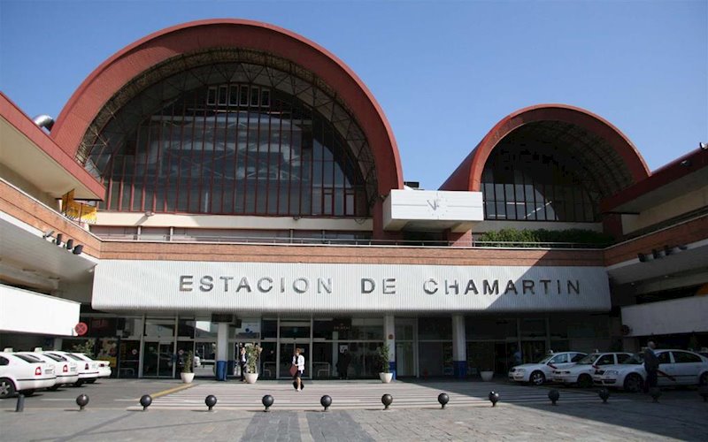 La estación Madrid-Chamartín comenzará a llamarse desde ahora Clara Campoamor