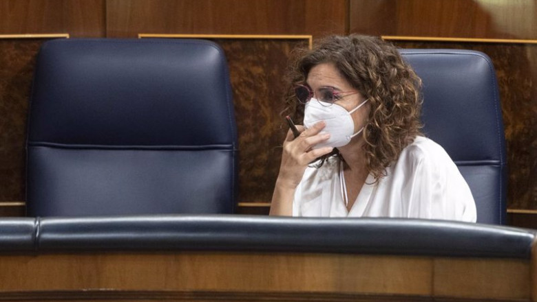 ep la ministra de hacienda maria jesus montero en una sesion plenaria en el congreso de los ep la ministra de hacienda maria jesus montero en una sesion plenaria en el congreso de los