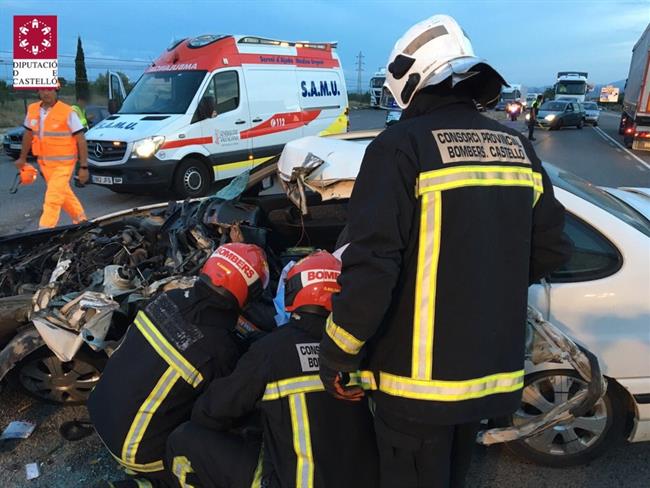 Los bomberos rescataron al fallecido del coche | CPBC ep los bomberos rescataronfallecidocoche