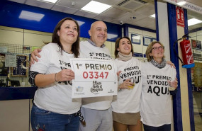 ep los propietarios de la administracion de loteria nacional situada en el centro comercial alcampo
