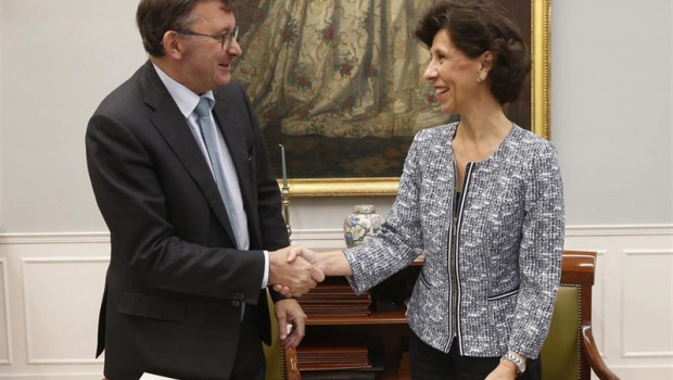 ep maria jose de la fuente presidenta del tribunal de cuentas y jose angel martinez sanchiz