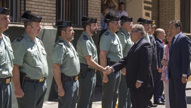 ep ministrointerior juan ignacio zoido saludaguardias civiles