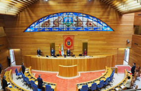 ep minuto de silencio por los fallecidos del covid-19 y por las personas enfermas