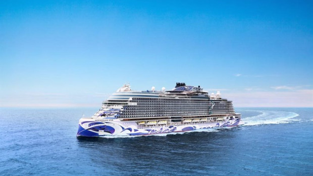ep ncl recibe la entrega del norwegian viva