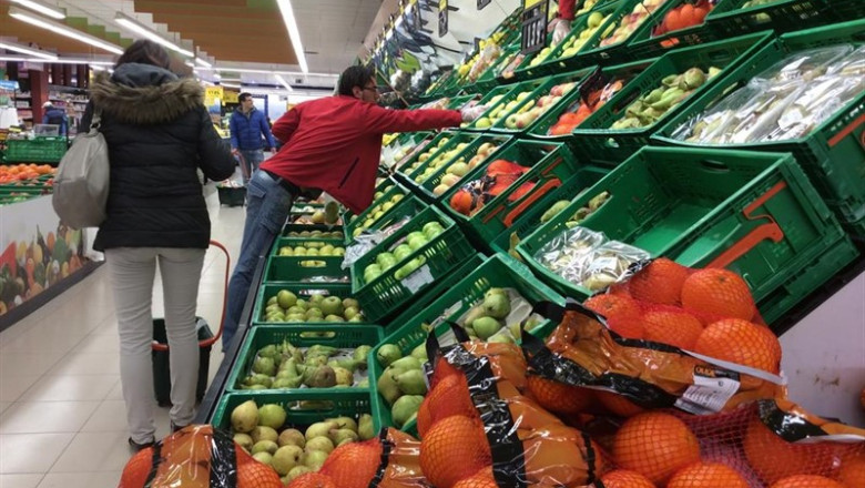 EUROPA PRESS - Archivo ep precios ipc inflacion consumo frutas naranjas compra compras comprar 20190313133818