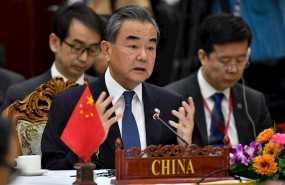 ep wang yi habla en una reunion de ministros de asean en vientian la capital de laos