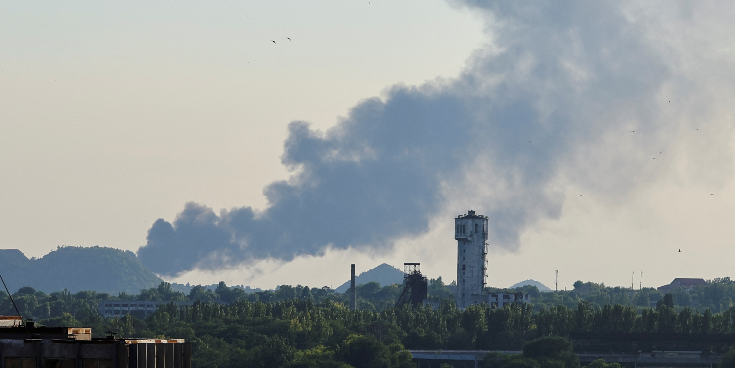 smoke rises after shelling during ukraine russia conflict in donetsk 