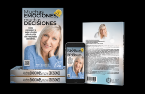 5 cuatro libros y movil con bs 