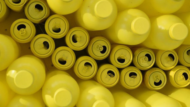 ep archivo   botellas de plastico y latas