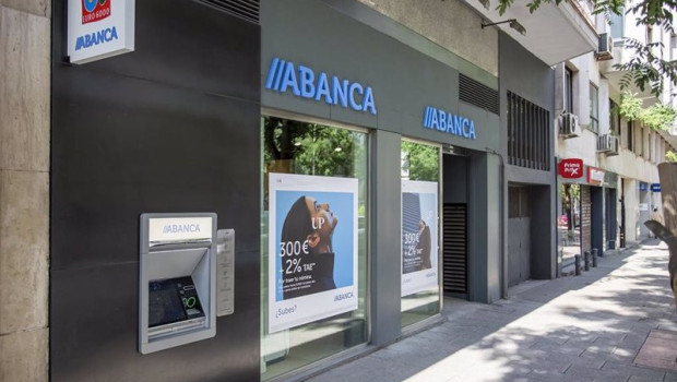 ep archivo   exterior de una de las oficinas de targobank en madrid ya con la rotulacion de abanca