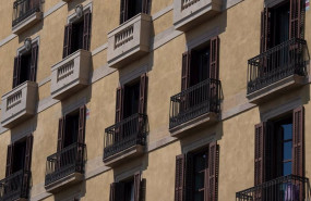 ep archivo   fachada de un edificio a 25 de abril de 2023 en barcelona catalunya espana la oferta de
