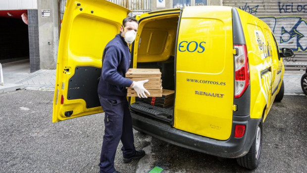 ep archivo   un repartidor de correos