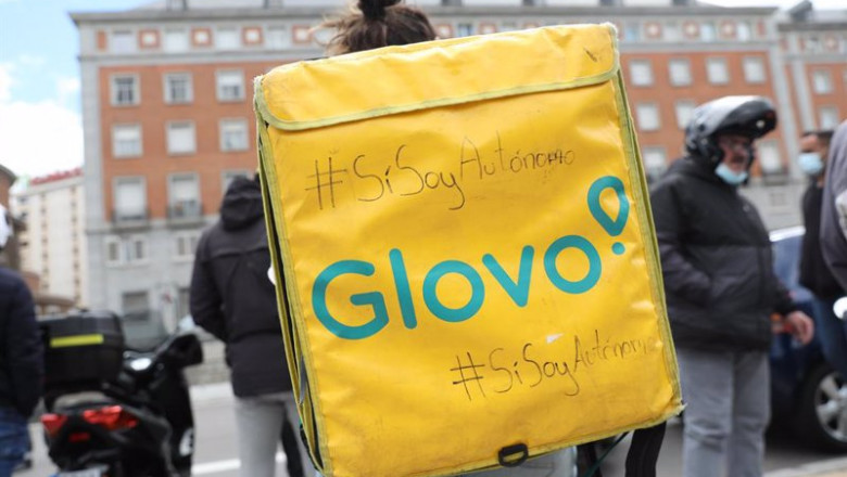 ep archivo un repartidor de glovo participa en una manifestacion en moncloa ep archivo un repartidor de glovo participa en una manifestacion en moncloa