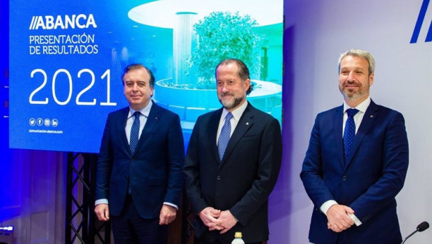 ep de izquierda a derecha el consejero delegado de abanca francisco botas el presidente juan carlos