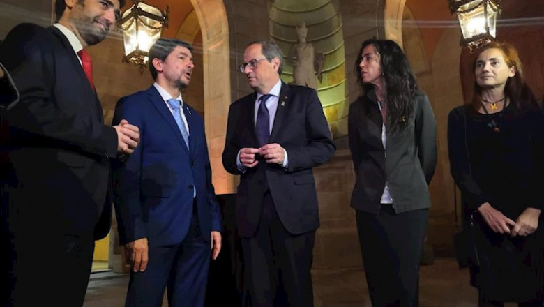 El conseller Jordi Puigneró; el presidente de la Cámara de Barcelona, Joan Candell; el presidente de la Generalitat, Quim Torra, y la vicepresidenta de la Cámara de Barcelona, Mònica Roca | EUROPA PRESS ep el conseller jordi puignero el presidente de la camara de barcelona joan candell el presidente de