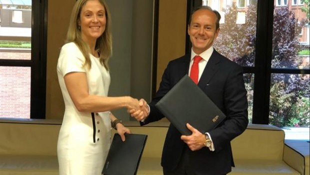 ep emma navarro vicepresidentabei y rami aboukhair ceosantander espana