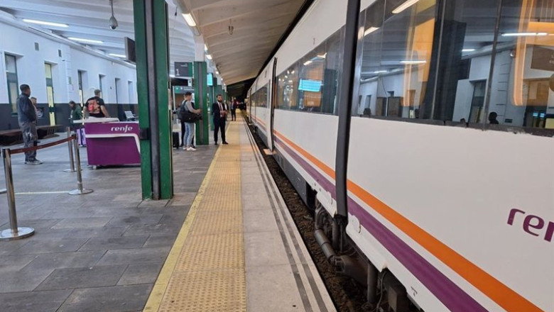 En marcha los nuevos trenes de Renfe entre Pamplona y Zaragoza | RENFE ep en marcha los nuevos trenes de renfe entre pamplona y zaragoza