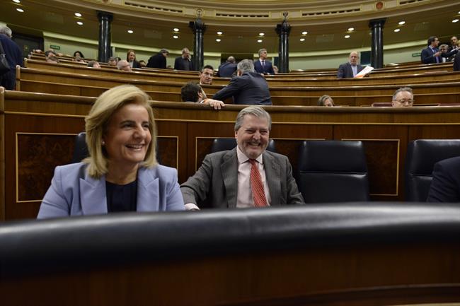 Fátima Báñez e Iñigo Méndez de Vigo en la sesión de control al Gobierno | EUROPA PRESS ep fatima banez e inigo mendezvigola sesioncontrolgobierno