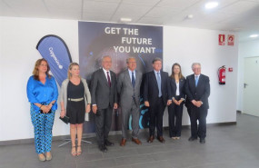 ep foto de familia la apertura de la empresa capgemini en malaga techpark