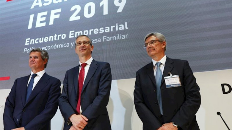 ep i-d el presidente del instituto de empresa familiar francisco jose riberas el gobernador del
