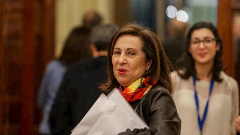 La ministra de Defensa, Margarita Robles, a su salida de la sesión Plenaria en el Congreso de los Diputados el 11 de febrero de 2020. | Ricardo Rubio - Europa Press ep la ministra de defensa margarita robles a su salida de la sesion plenaria en el congreso de los