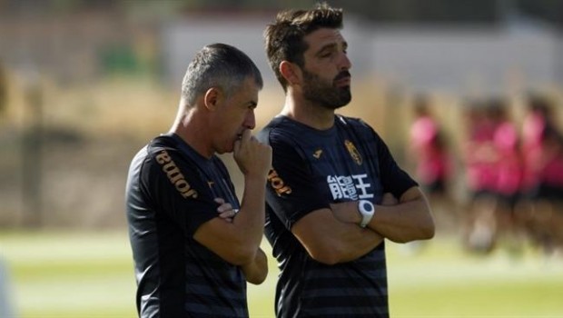 ep lucas alcaraz entrenandogranada