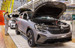ep motor  las fabricas de renault en espana aumentan su produccion un 18 a pesar de la caida del 11