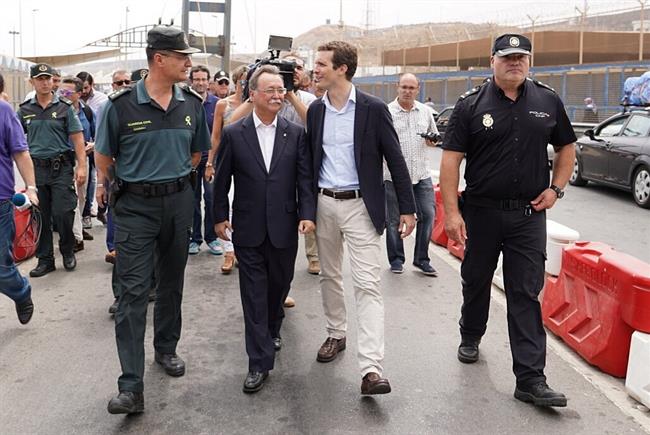Pablo Casado visita la valla de Ceuta | TWITTER PABLO CASADO ep pablo casado visitavallaceuta