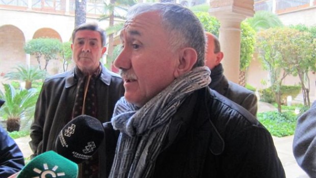 ep secretario generalugt josep maria alvarez atiendelos peridistas