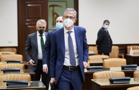 ep archivo   el gobernador del banco de espana pablo hernandez de cos a su llegada a la comision de