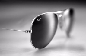 ep archivo   gafas de aviador de la marca ray ban de essilorluxxottica