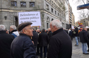 ep archivo   unos pensionistas se manifiestan por pensiones dignas en barcelona