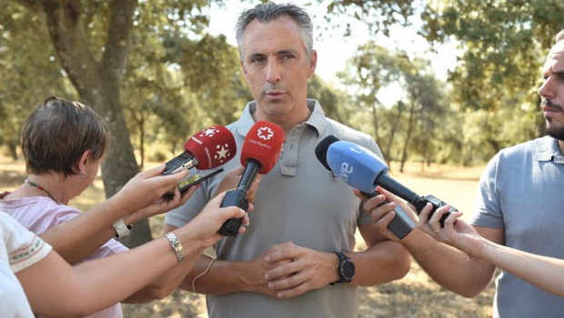 ep el consejero de medio ambiente agricultura e interior de la comunidad de madrid carlos novillo