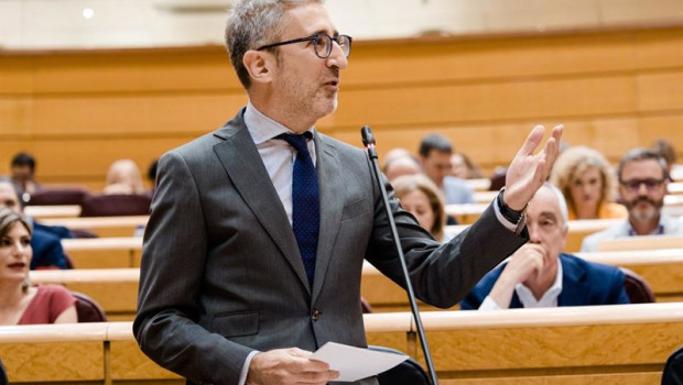 ep el ministro de hacienda arcadi espana interviene durante una sesion de control al gobierno en el